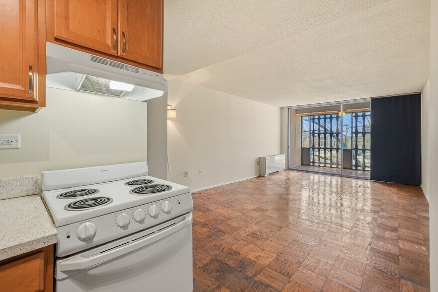 Building Photo - 1311 Delaware Ave SW