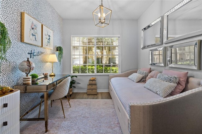 Building Photo - 2544 Centergate Dr