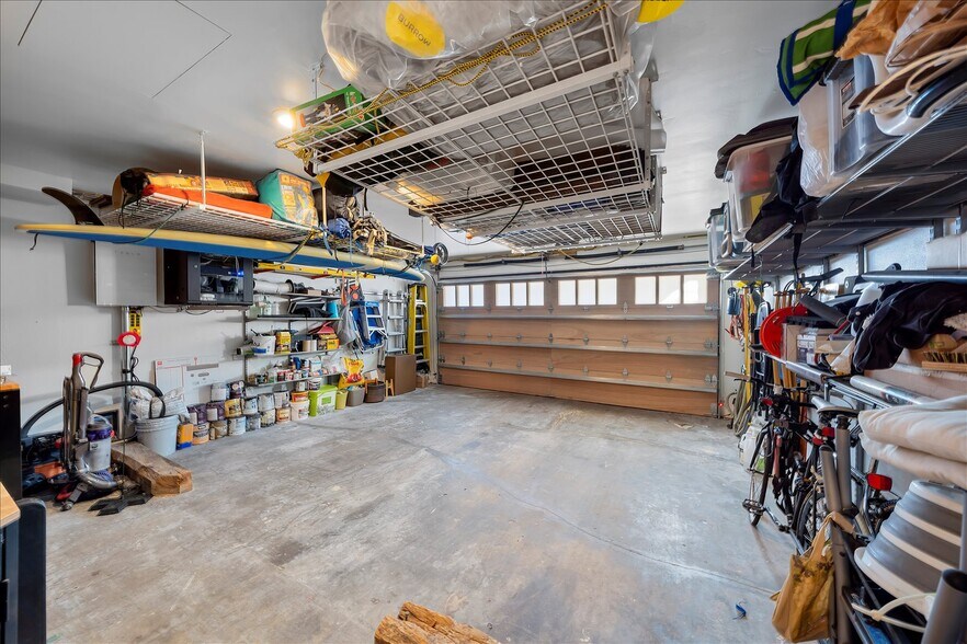 Building Photo - 760 Manhattan Beach Blvd