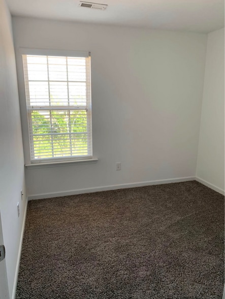 Building Photo - 759 Bellview Way