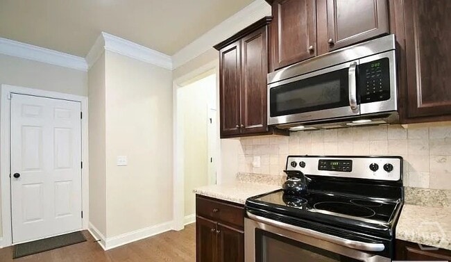 Building Photo - 157 Putters Dr