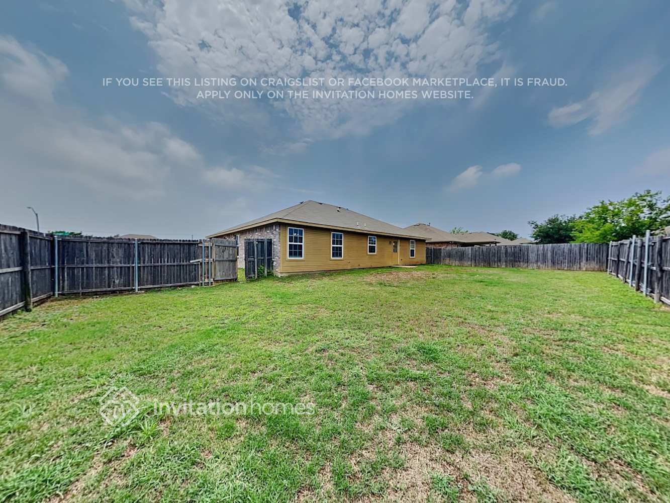 Building Photo - 15617 Gatsby Ln