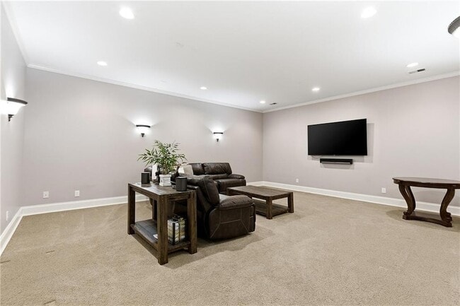 Building Photo - 6335 Howell Cobb Ct