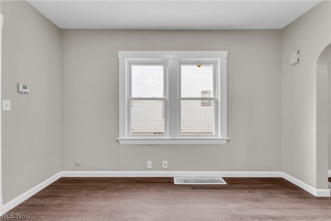 Building Photo - 3153 W 103rd St