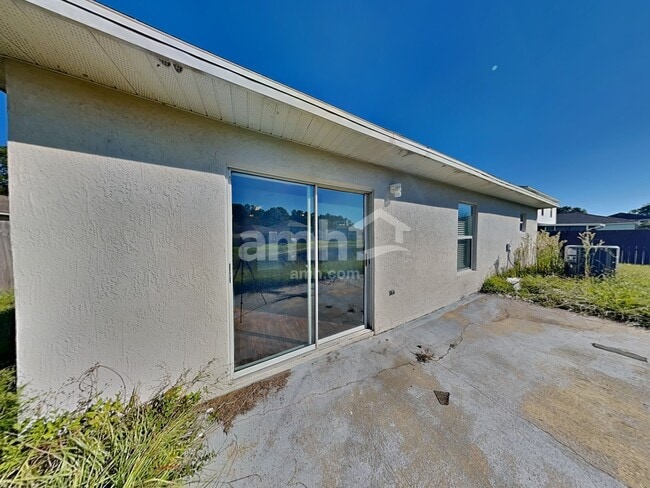 Building Photo - 8058 Misty Meadow Ct N