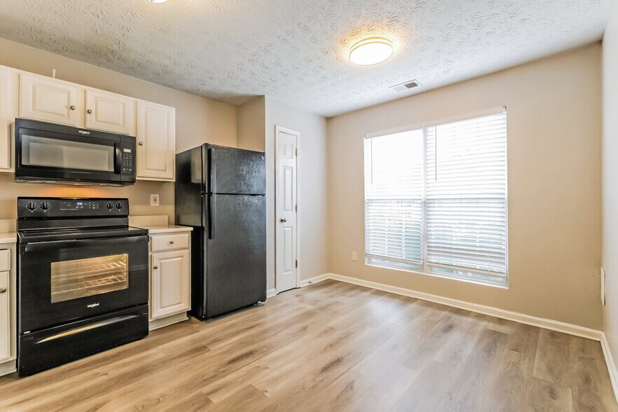 Building Photo - 3904 Waldrop Ln