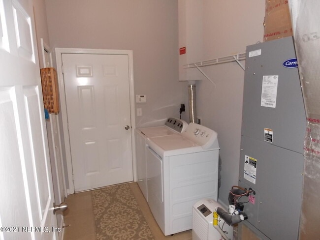 Building Photo - 7039 Deer Lodge Cir