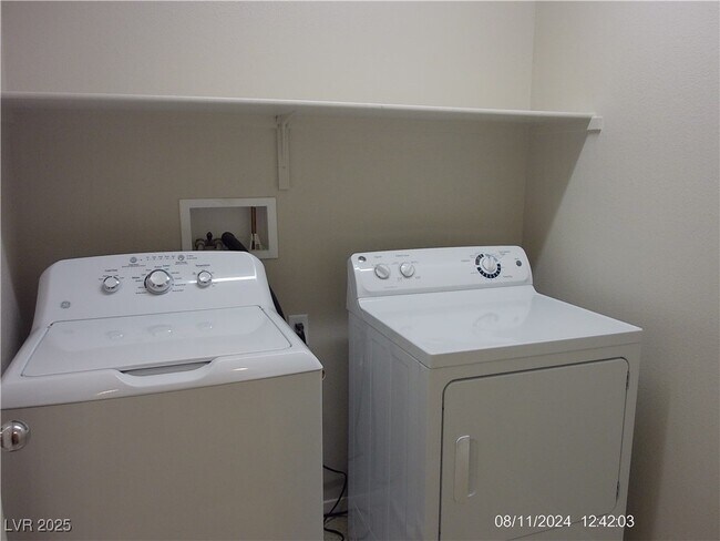Building Photo - 8643 Rowland Bluff Ave