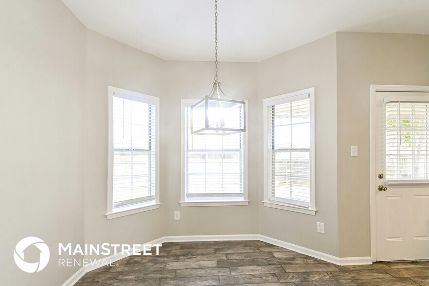 Building Photo - 5535 Liberty Ridge Cove