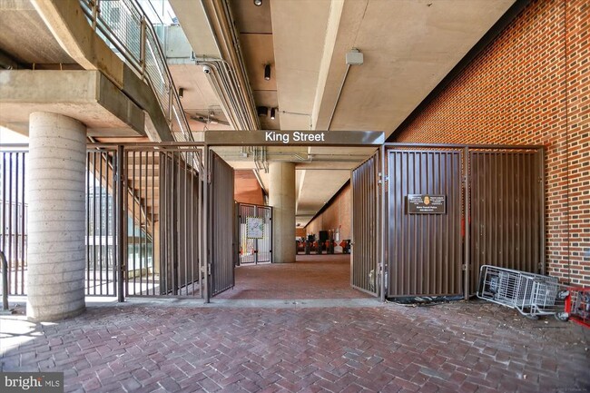Building Photo - 1158 N Pitt St