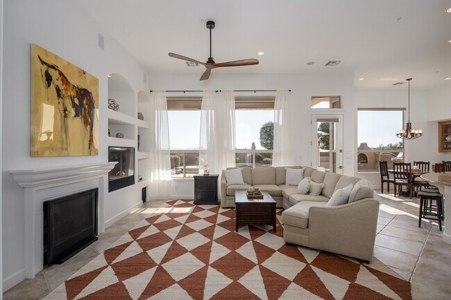 Primary Photo - 14705 Canyon Dr