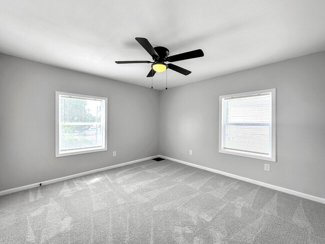Building Photo - Charming 2 beds 1 baths in Columbus!