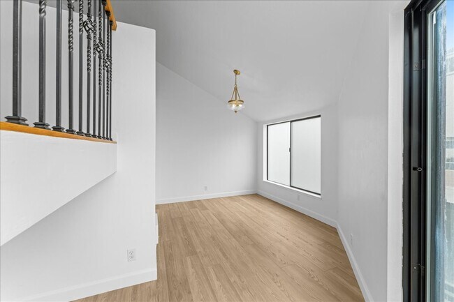 Building Photo - 1 Appian Way