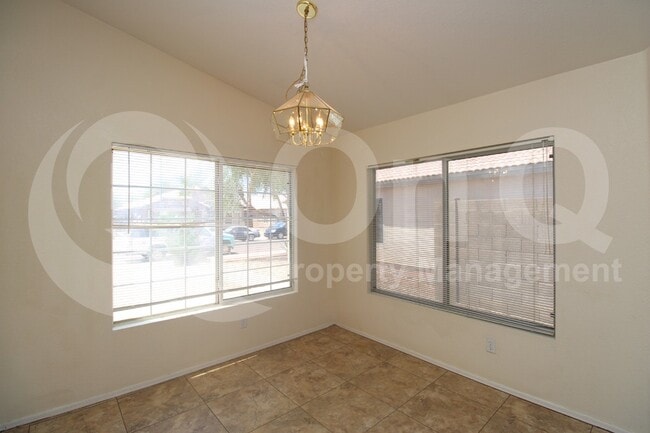 Building Photo - 2316 E Kelton Ln