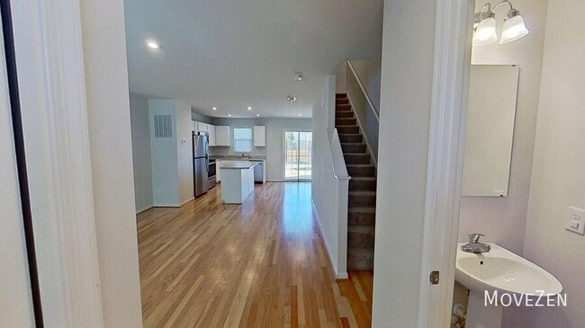 Building Photo - 600 Maplestead Farms Ct