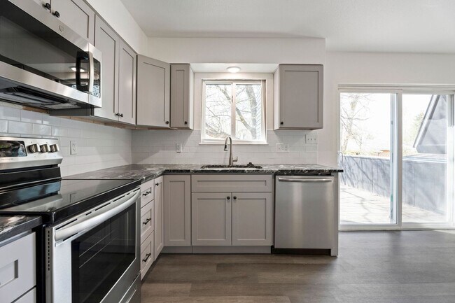 Interior Photo - Azalea1629(KP-JF)