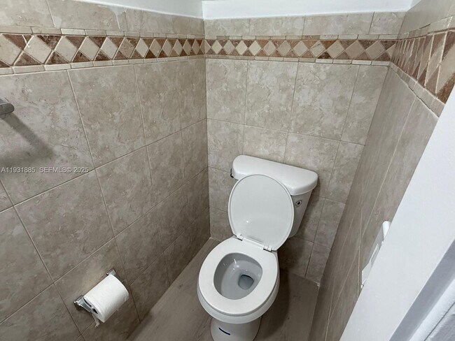 Building Photo - 7835 W 30th Ct