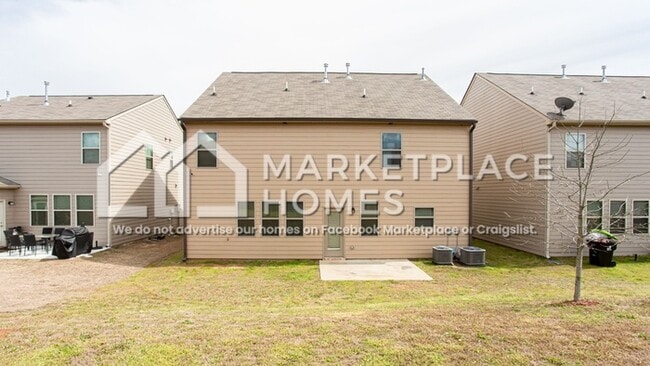 Building Photo - 484 Emporia Loop