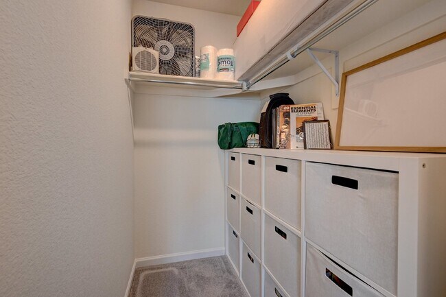 Building Photo - $2,415- 2 Bed, 2 Bath Ground Floor Condo w...