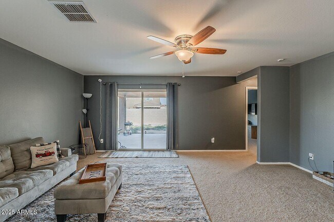 Building Photo - 8721 S 253rd Dr