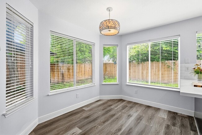Building Photo - 7815 Royan Dr