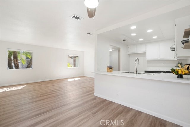 Building Photo - 700 W 2nd St