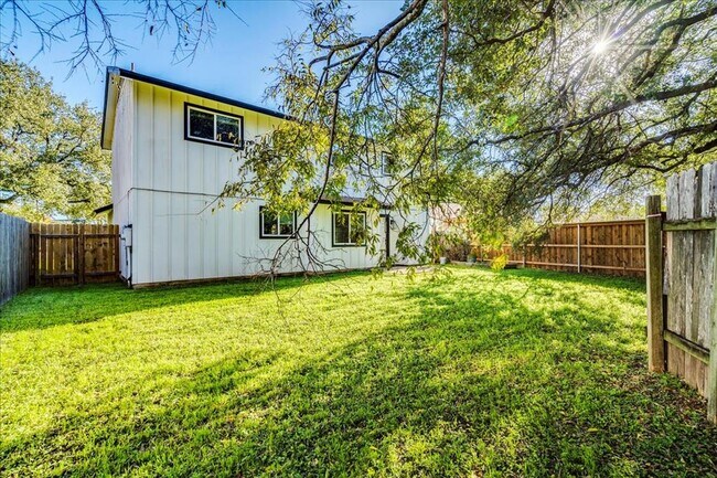 Building Photo - 12304 Tipperary Cove