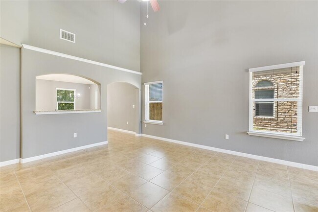 Building Photo - 371 Purple Martin Ave