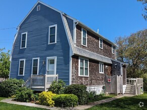 Building Photo - 21 Mayflower Ln