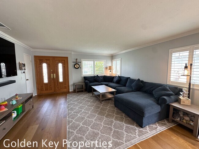 Building Photo - Charming 3BR / 2BA Single-Story Home in Co...