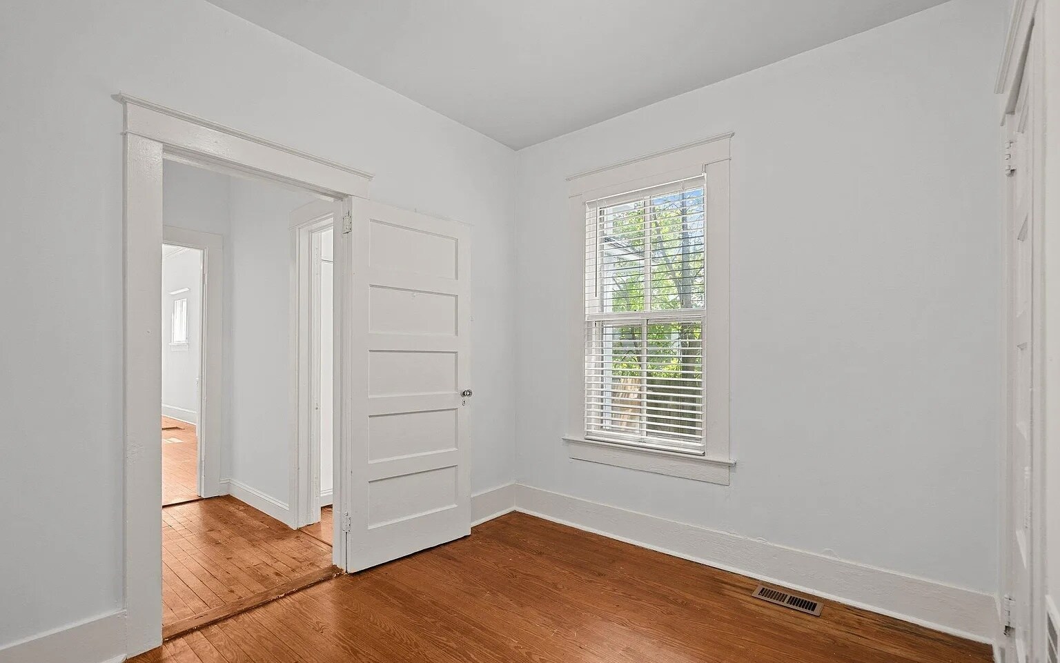 Bedroom 3 - 1904 Wolcott Ave