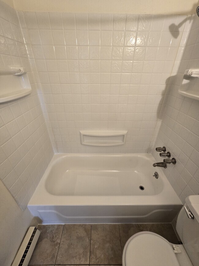 Building Photo - 1704 Erin Ct