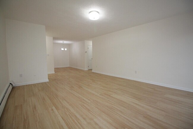 Building Photo - 34 Hamilton Rd