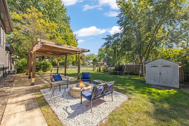 Building Photo - 1416 Sunnybrook Dr