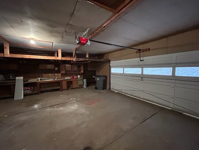 Building Photo - 52153 Clover Trail