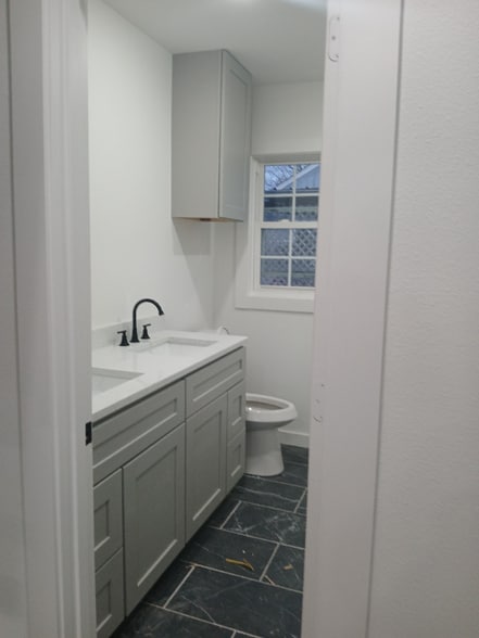 Building Photo - 1110 Commerce Dr