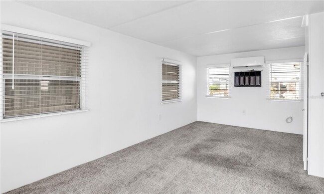 Building Photo - 209 50th Avenue Plaza E