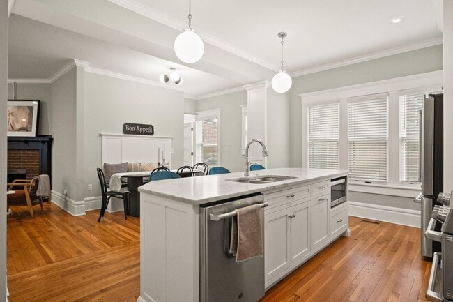 Building Photo - 503 S 3rd St