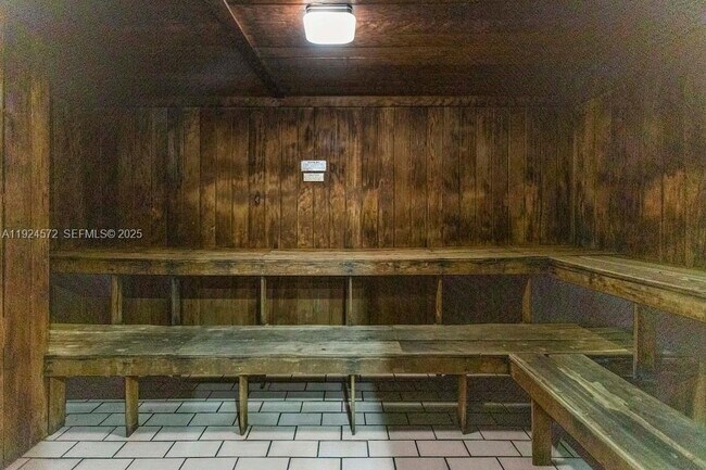 Building Photo - 3800 S Ocean Dr