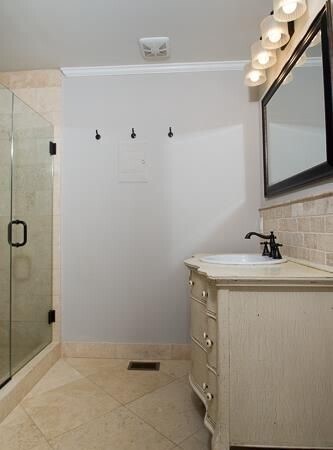 Building Photo - 1016 Edgewood Blvd