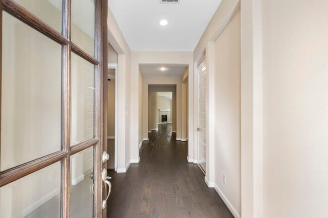 Building Photo - 18115 Westward Dale Dr