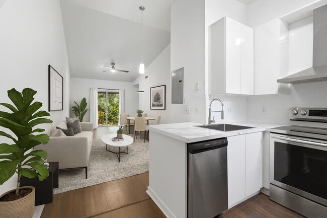 Building Photo - 6107 Garden Ct