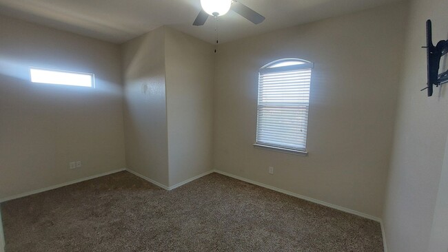Building Photo - Backyard Oasis!!!  Beautiful 4 bedroom 2.5 bathroom 2 story home on corner lot!