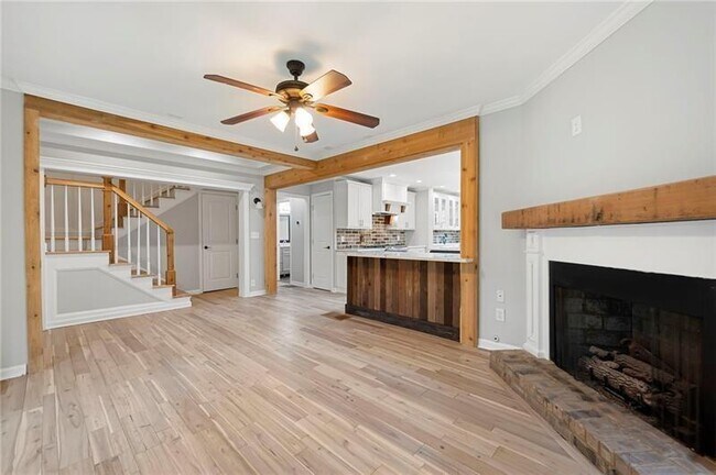 Building Photo - 2356 Pinkney Dr