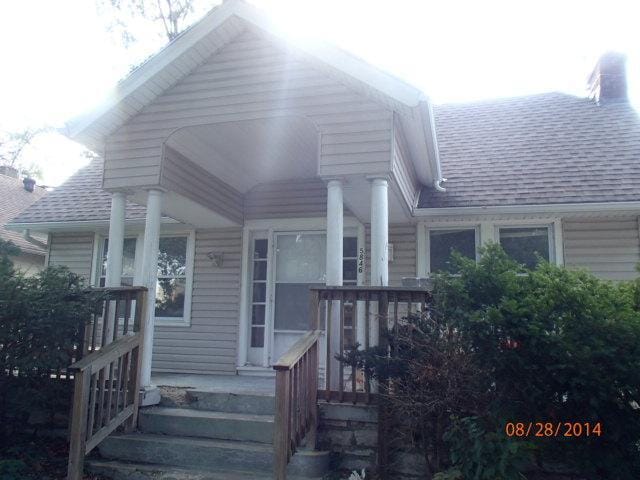 Building Photo - 5846 Rockhill Rd