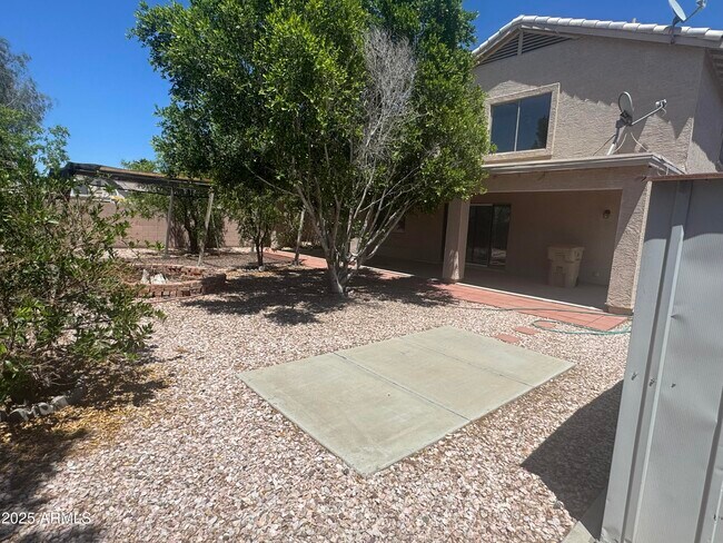 Building Photo - 6416 N 78th Ln