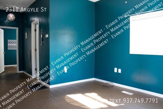 Building Photo - 2311 Argyle St