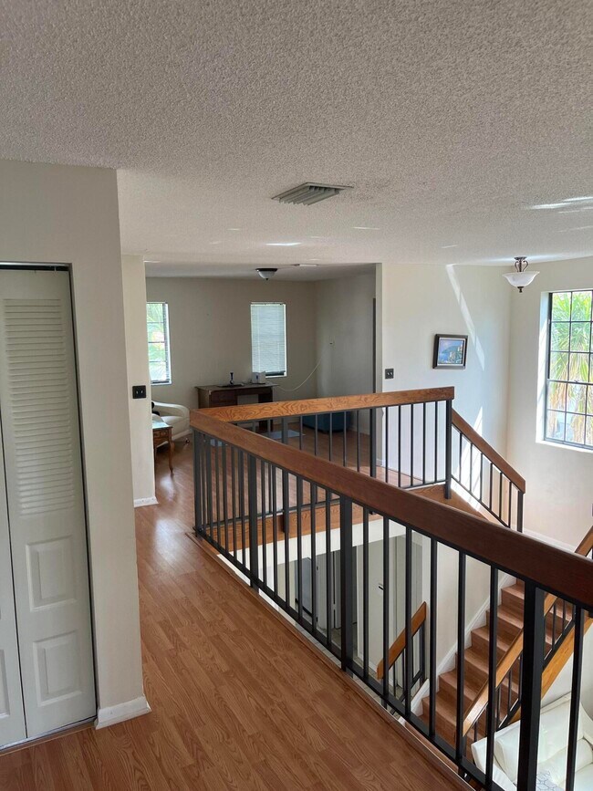Building Photo - 1731 Shoreside Cir
