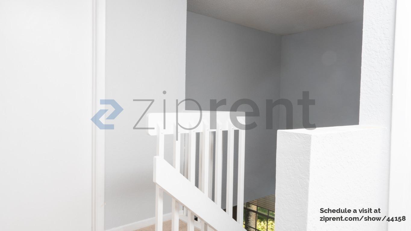 Building Photo - 10931 NW 12th Pl