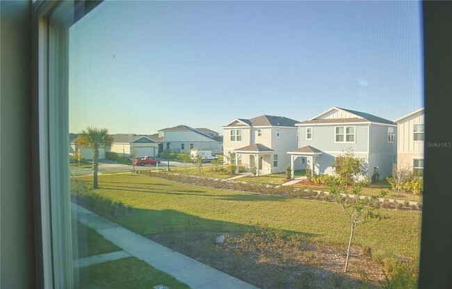 Building Photo - 1857 Summer Serenity Dr